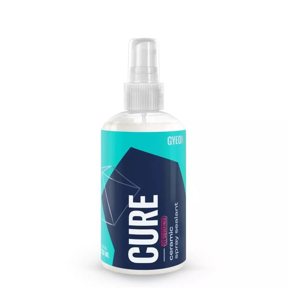 GYEON Q²M Cure REDEFİNED Araç Boya Koruma Ve Bakım Spreyi - 250 ml -Seramik Bazlı Koruyucu Nano Cila