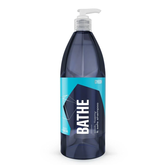 GYEON Q²M Bathe PH Nötr Cilalı Oto Şampuanı – 1000 ml -Yüksek Konsantre Jel Araç Yıkama Köpüğü